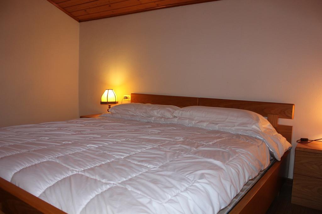 Hotel Mignon Фольгарія Номер фото