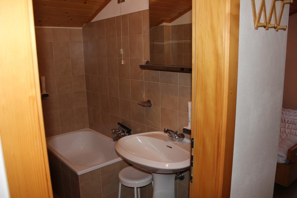 Hotel Mignon Фольгарія Номер фото