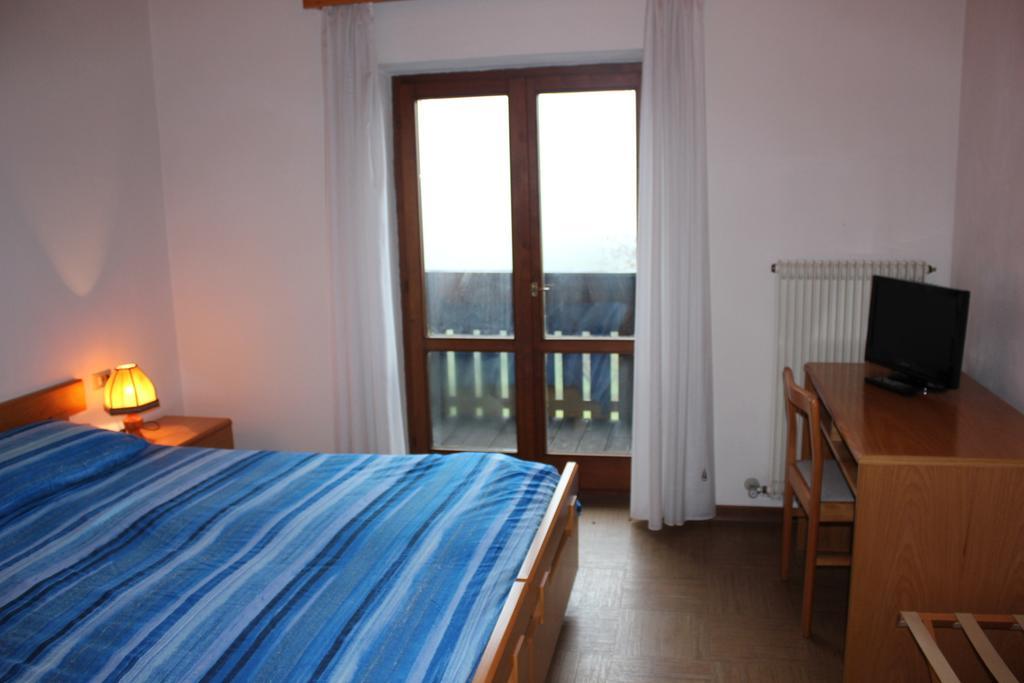 Hotel Mignon Фольгарія Номер фото
