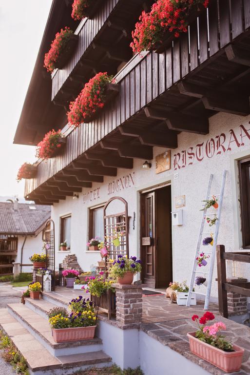 Hotel Mignon Фольгарія Екстер'єр фото